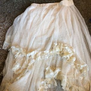 A’reve lace skirt with short lining